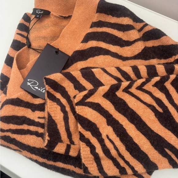 Rails Sweater - Picture 3 of 4